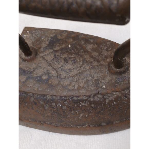 Sad Iron Antique Cast Flat Iron Rope Braid Grip Handle 8 Lb Ornate Brown 6" Inch - Picture 13 of 16